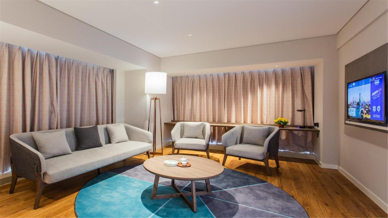 Holiday Inn Express Jiangmen Jianghai By Ihg Eksteriør bilde
